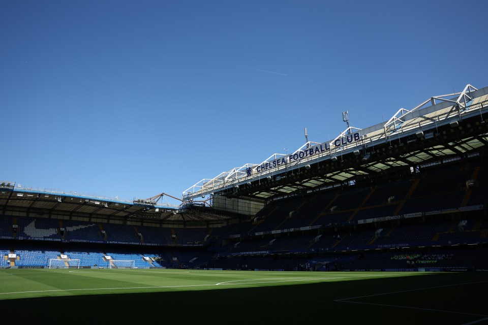 Chelsea are looking to agree on a financial settlement