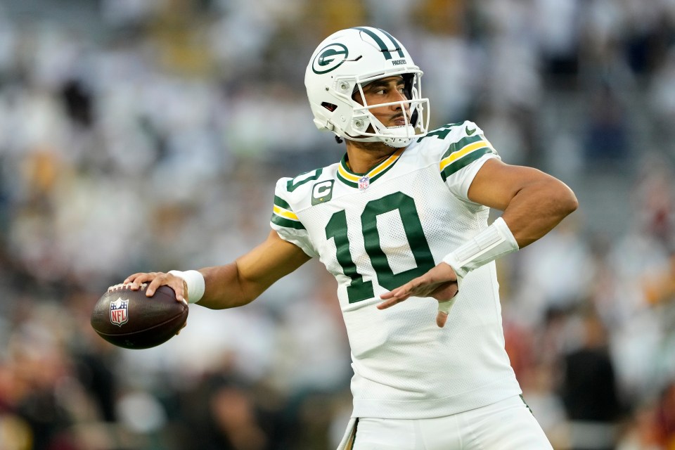 GREEN BAY, WISCONSIN - SEPTEMBER 11: Jordan Love #10 of the Green Bay Packers warms up prior to the game against the Washington Commanders at Lambeau Field on September 11, 2025 in Green Bay, Wisconsin. (Photo by Patrick McDermott/Getty Images)